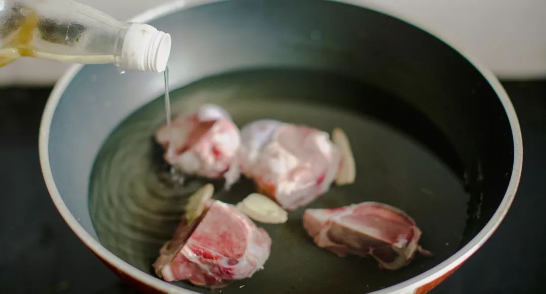 空调房喝什么汤好,夏天在空调房喝什么汤