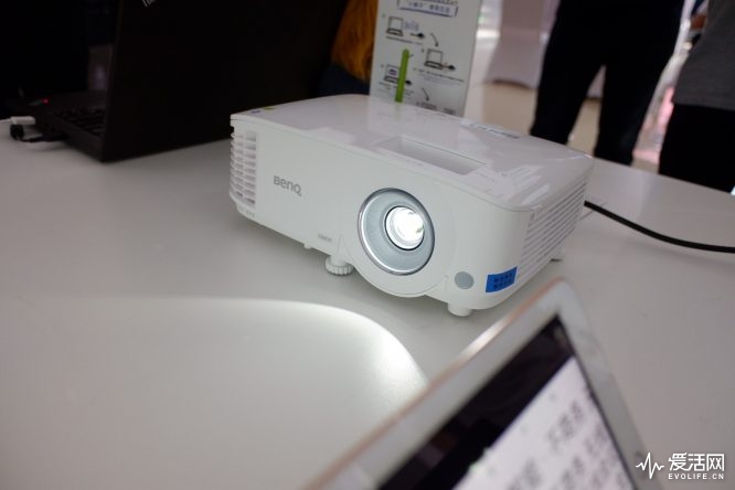明基最新激光投影,明基投影最新款