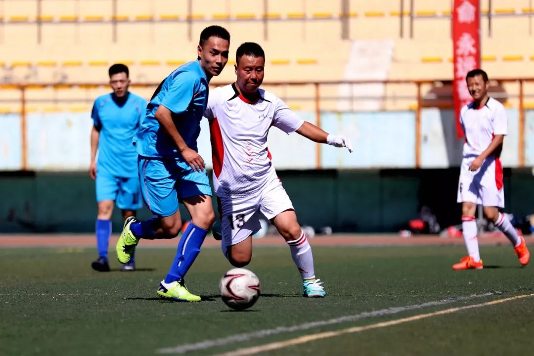 喜讯足球比赛冠军,喜报战报