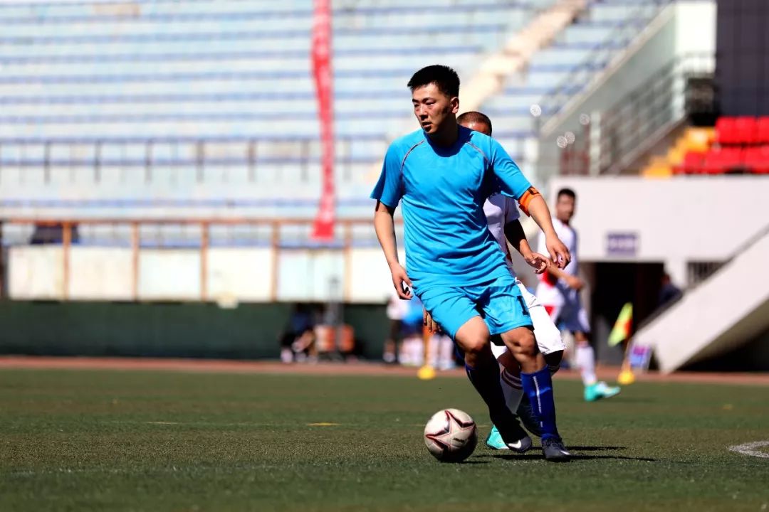 喜讯足球比赛冠军,喜报战报