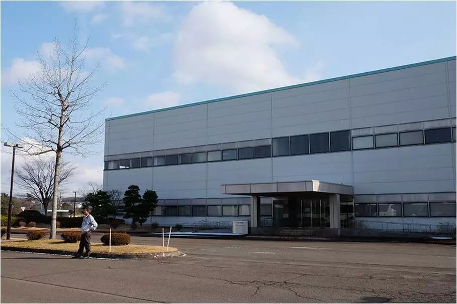 35岁了法令纹鱼尾纹眉间纹怎么办,三十岁就有眉间纹法令纹怎么办