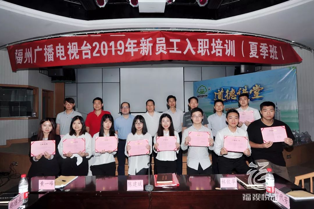 鲜衣怒马少年时灯火阑珊处,鲜衣怒马少年时人间重晚晴