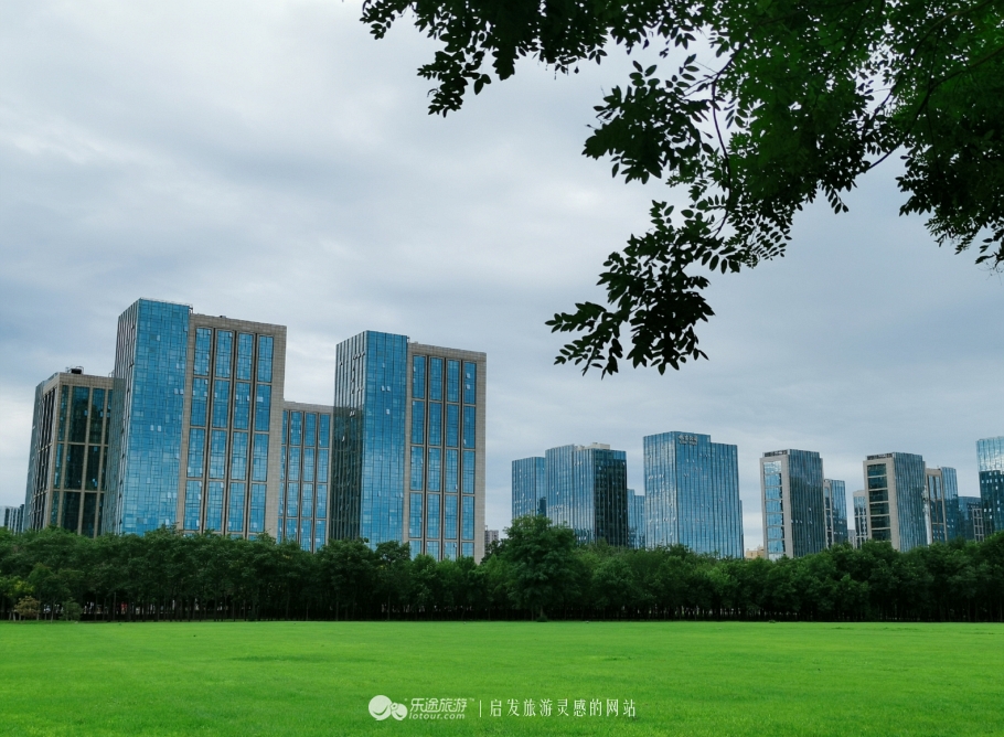 去北京感受京城的繁华,去亦庄