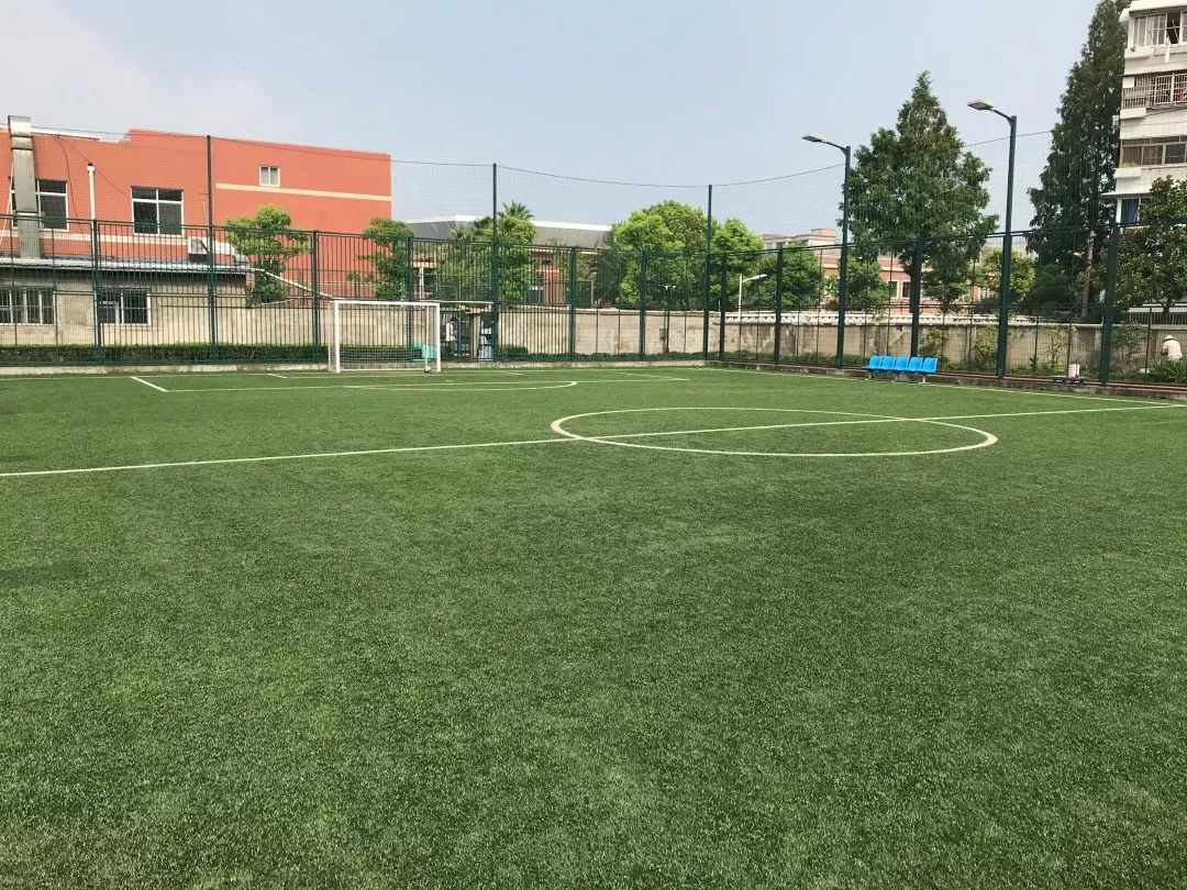 静安体育中心跑道开放时间,静安体育中心免费开放吗