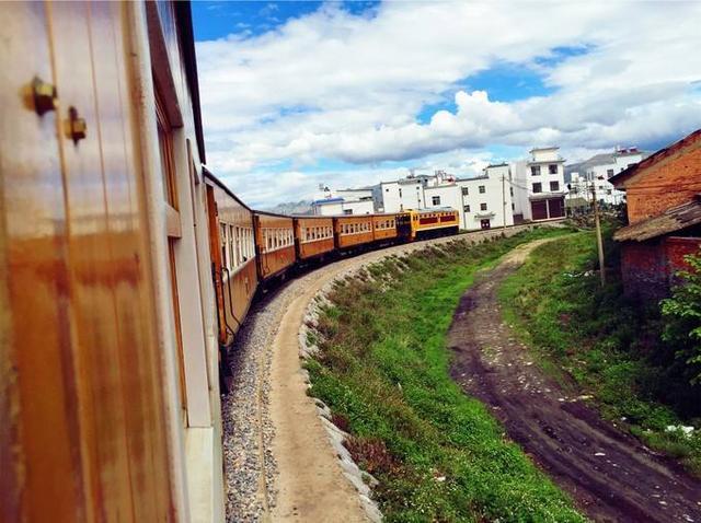 中国最慢的火车是哪趟,中国最慢的火车是快车吗