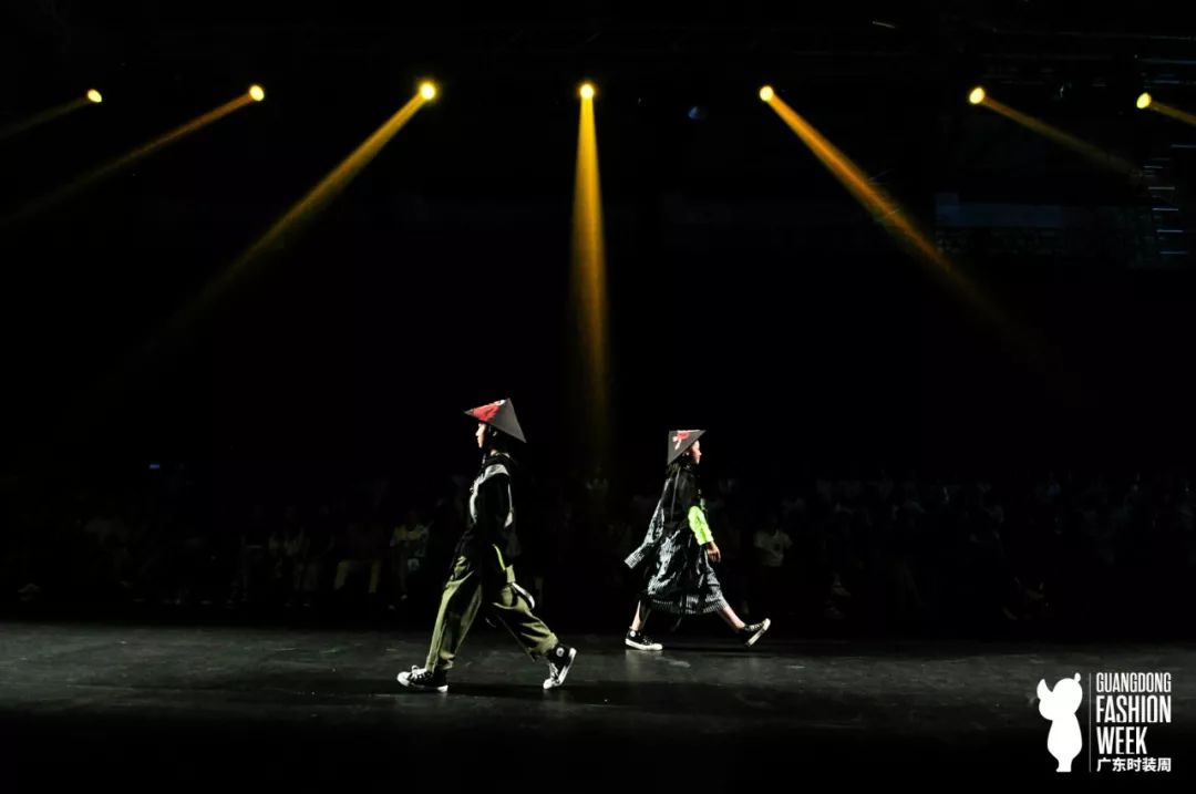 观点丨国货正当红回看2019广东时装周的新秀国潮