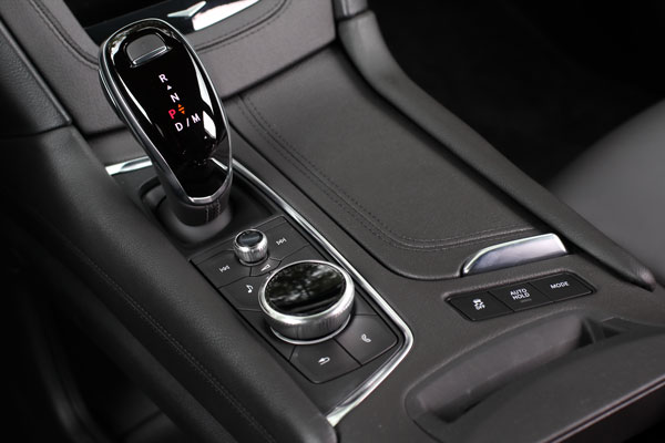 凯迪拉克为什么算豪华车,凯迪拉克和美式豪华车