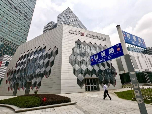 上海免税店在哪浦东新区,上海浦东免税店最值得买的