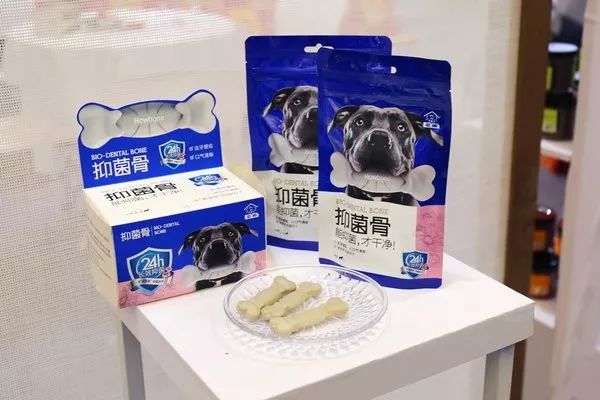 海信和tcl最新款电视对比,消费品新品发布会