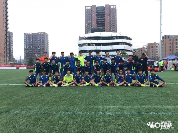 点赞汕尾少年足球队夺全国赛桂冠,中国少年足球场外点赞获得冠军