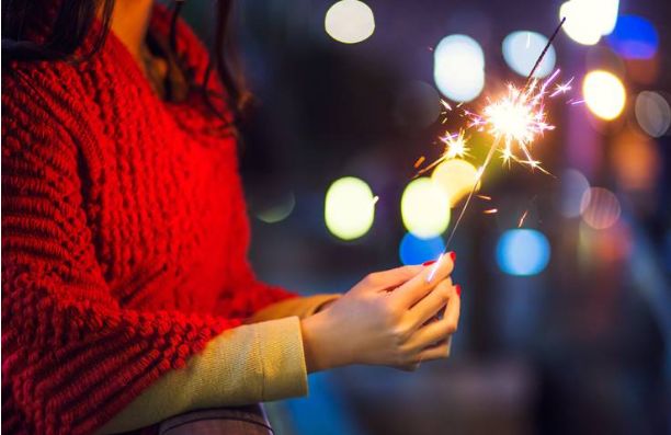 在朋友圈发男神腹肌照，却忘了分组，结果爸妈的回应亮了….