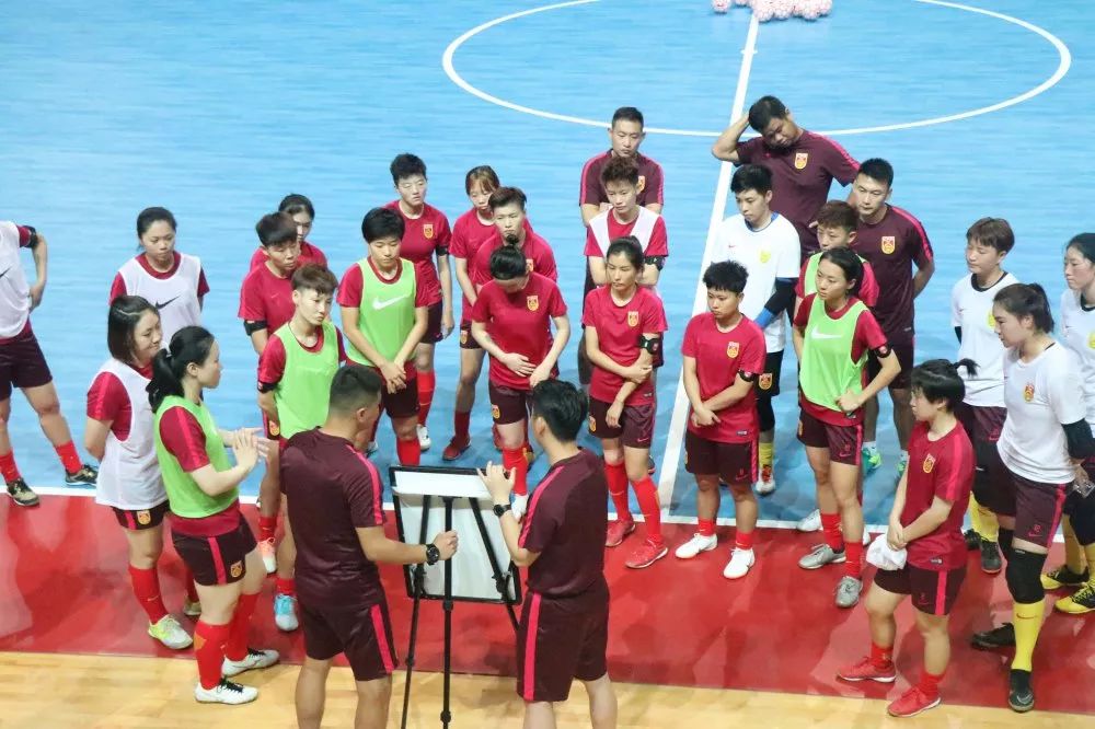 迎大运蓉港公益足球赛门票,成都国际足球邀请赛购票