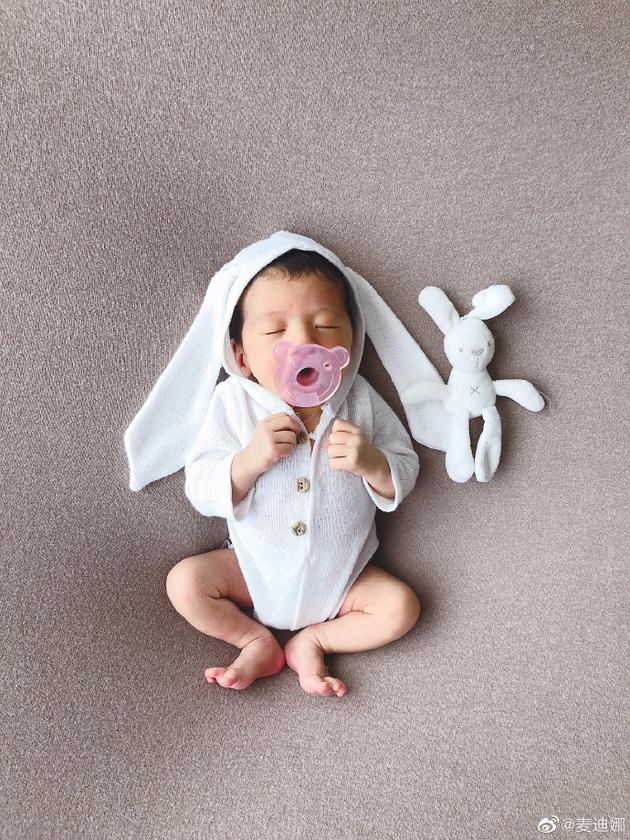 陈赫请粉丝吃海鲜整集,陈赫请粉丝吃饭点了15道菜