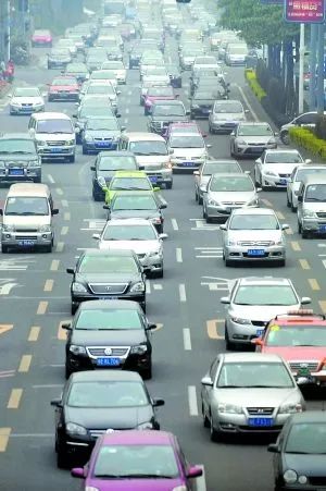 暴雨天气上学需要注意什么,开学第一天迎来一场大暴雨