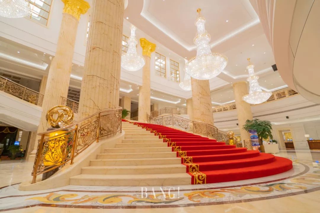 魔都这家精品酒店,看魔都全景的酒店