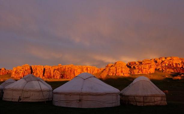 中国日出日落各地时差,凌晨四点看海还是凌晨四点看日出