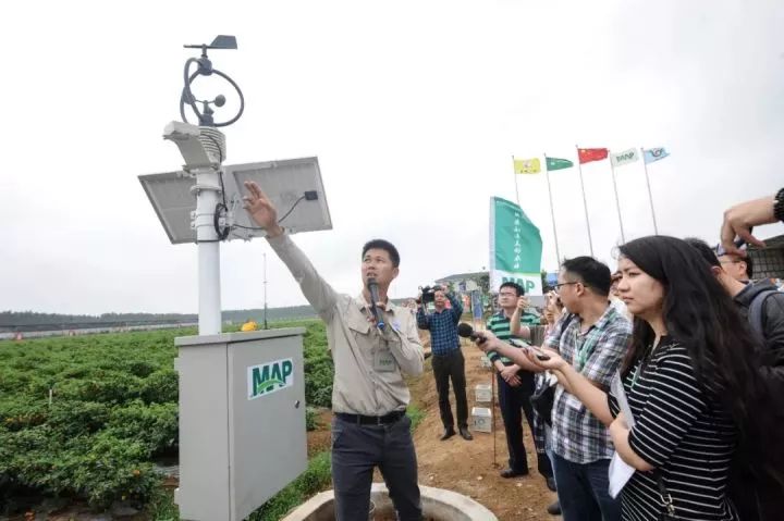 国资小新回答了知乎创始人周源一个问题，网友评论亮了！