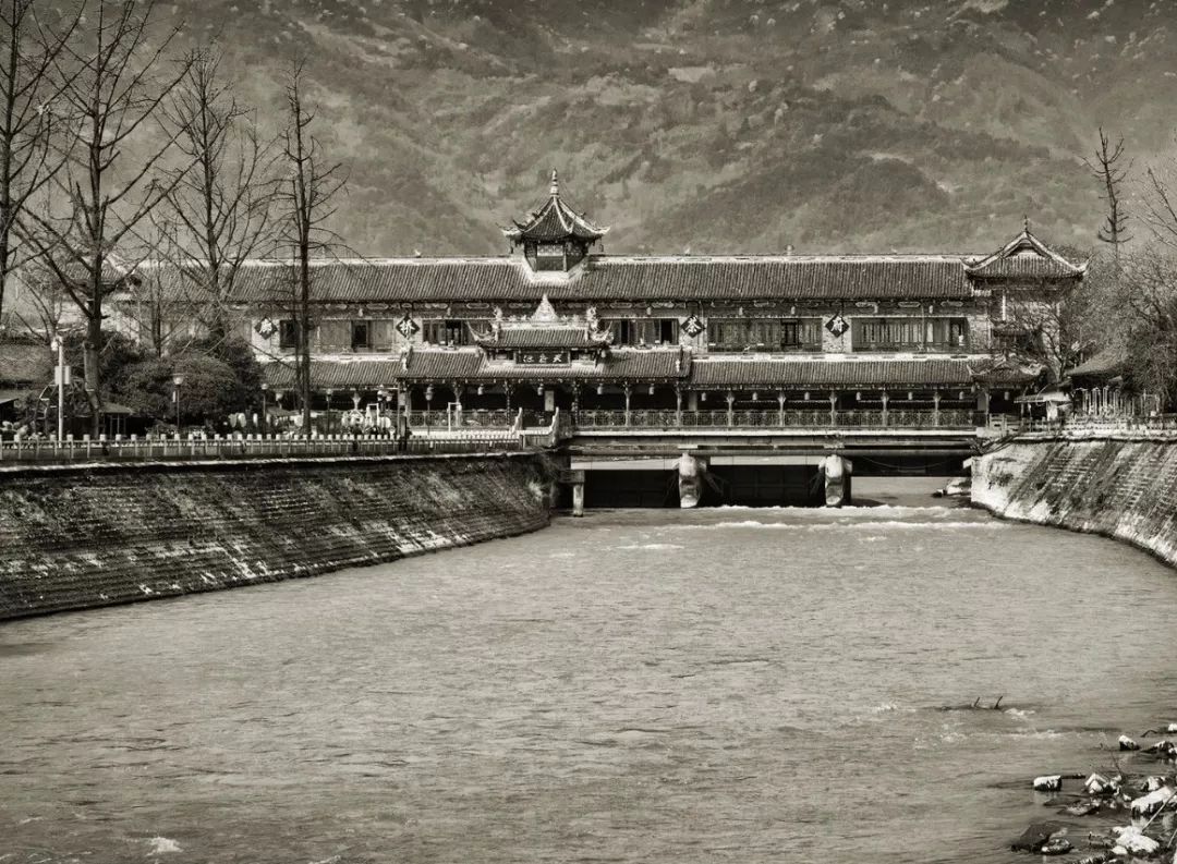 四川天府之国跟都江堰有关系吗,为什么四川没有担担面