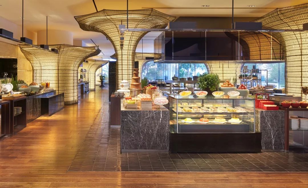 听海钻山堡端庄，偷心大连