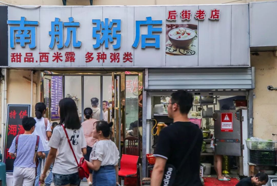 鏈嶅姟鎴戜滑鏄鐪熺殑,鎷嶇悆鎴戜滑鏄鐪熺殑