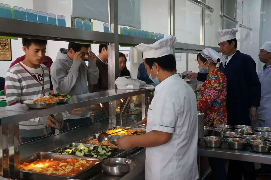 鏈嶅姟鎴戜滑鏄鐪熺殑,鎷嶇悆鎴戜滑鏄鐪熺殑