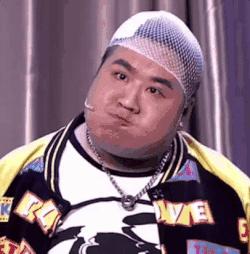 伤口用碘伏还是红药水消毒,碘伏红药水紫药水酒精哪个消毒好