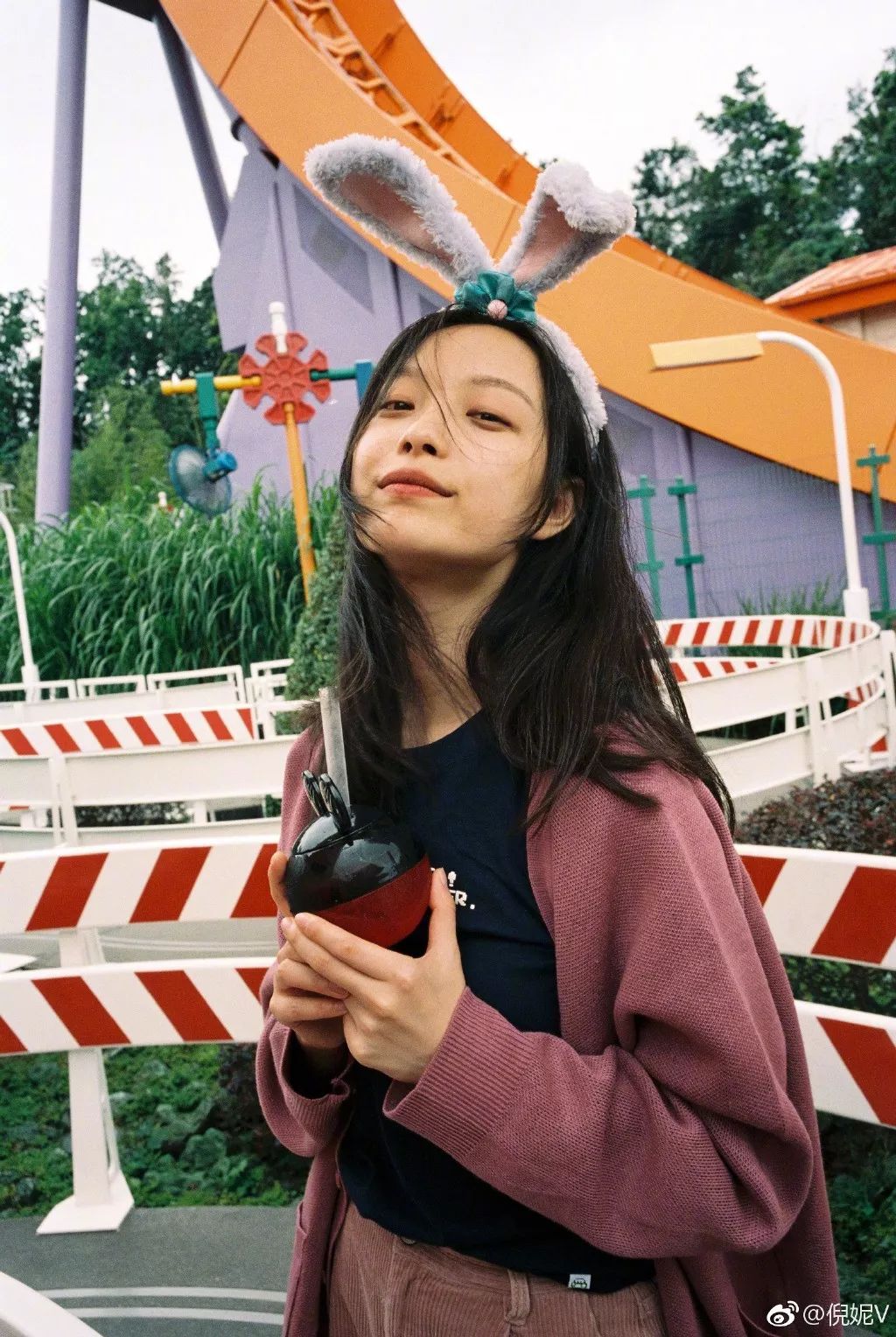 四款专属秋冬的慵懒发型,秋冬新款慵懒风宽松温柔