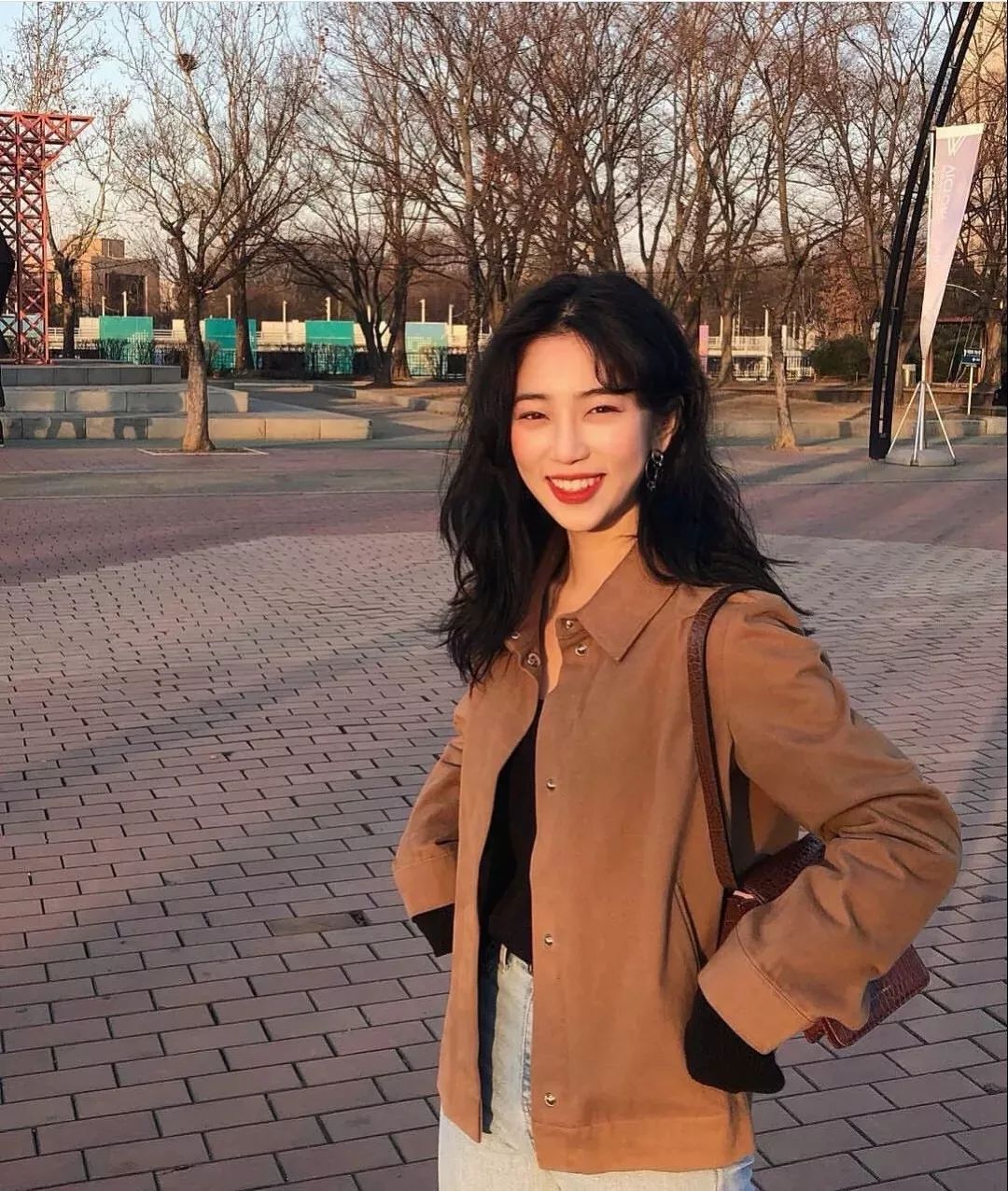 四款专属秋冬的慵懒发型,秋冬新款慵懒风宽松温柔