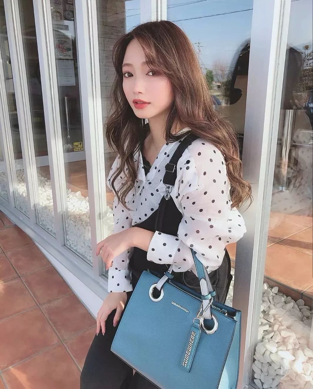 四款专属秋冬的慵懒发型,秋冬新款慵懒风宽松温柔