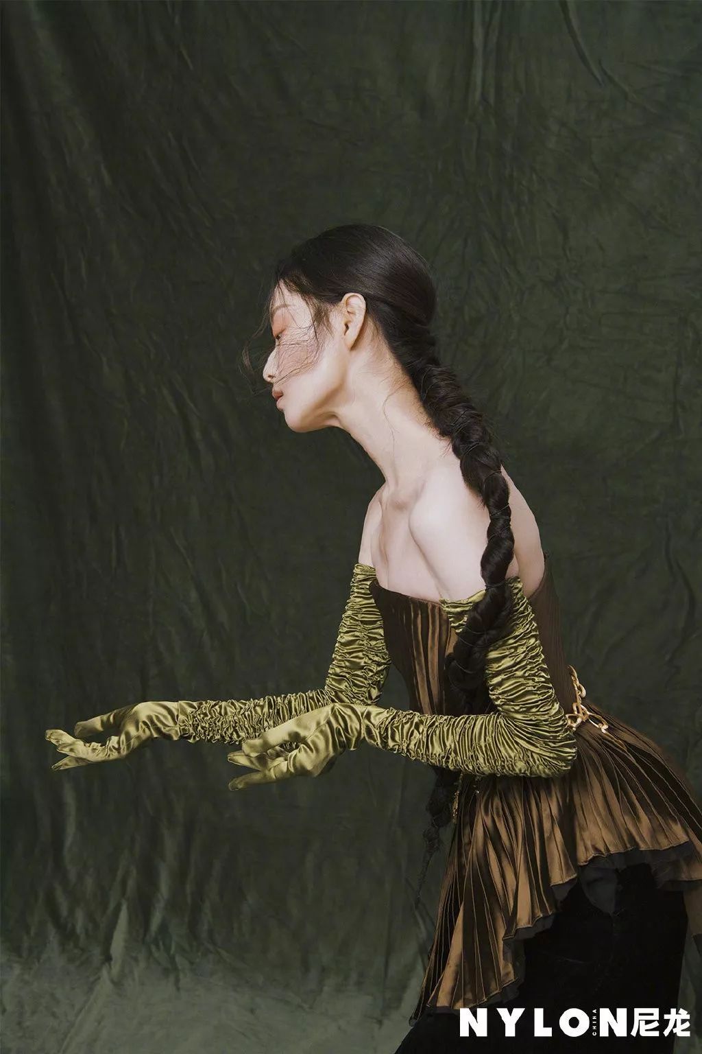 四款专属秋冬的慵懒发型,秋冬新款慵懒风宽松温柔