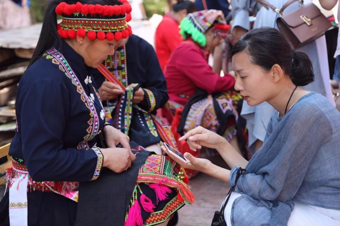 观点丨当“非遗”遇见时尚，这样的潮流你爱了吗?