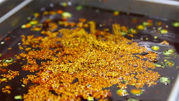 网红小吃棒棒鸡,西南网红棒棒鸡