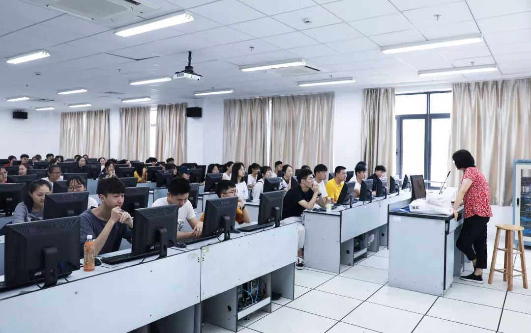 和室友相处不好怎么办,你和室友的关系