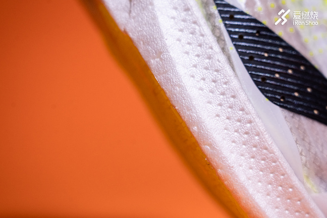 李宁马拉松专业跑鞋推荐飞电跑鞋,李宁竞速跑鞋哪个系列最好