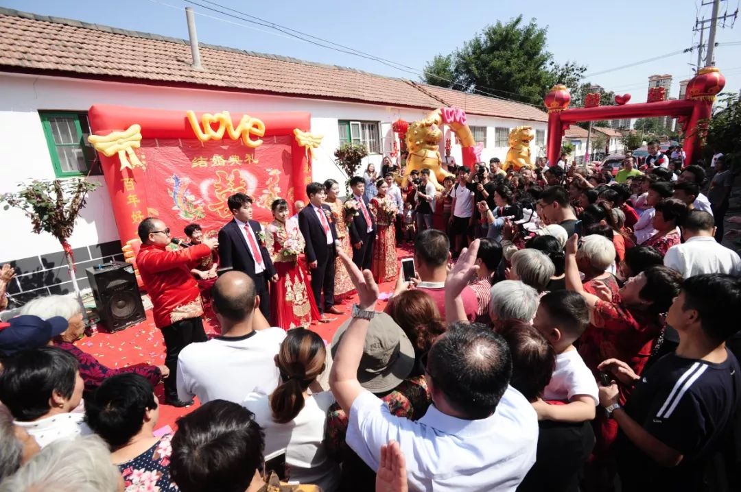 三胞胎十年*考前**进一所大学，高考分数连号！刚刚又同天结婚！又相信缘分了……