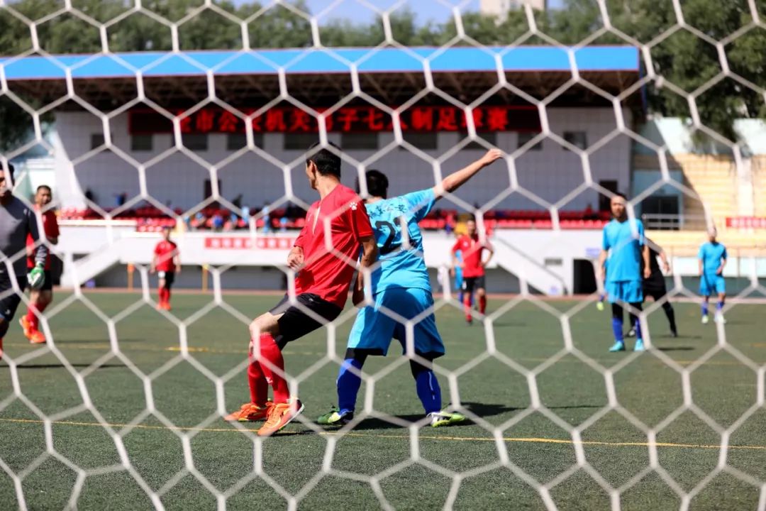 足球赛依旧精彩,今日足球比赛所有赛程表最新