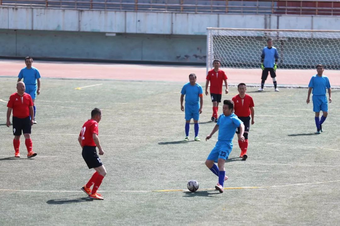 足球赛依旧精彩,今日足球比赛所有赛程表最新