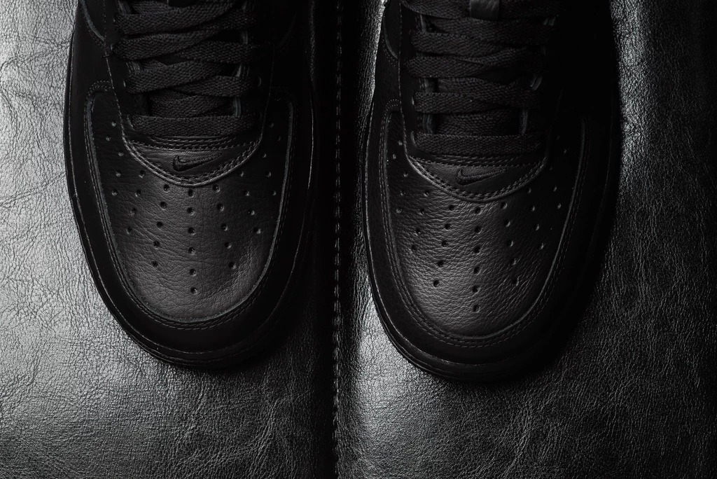 airforce1纯白脏一点穿更好看,airforce1解构黑色2018