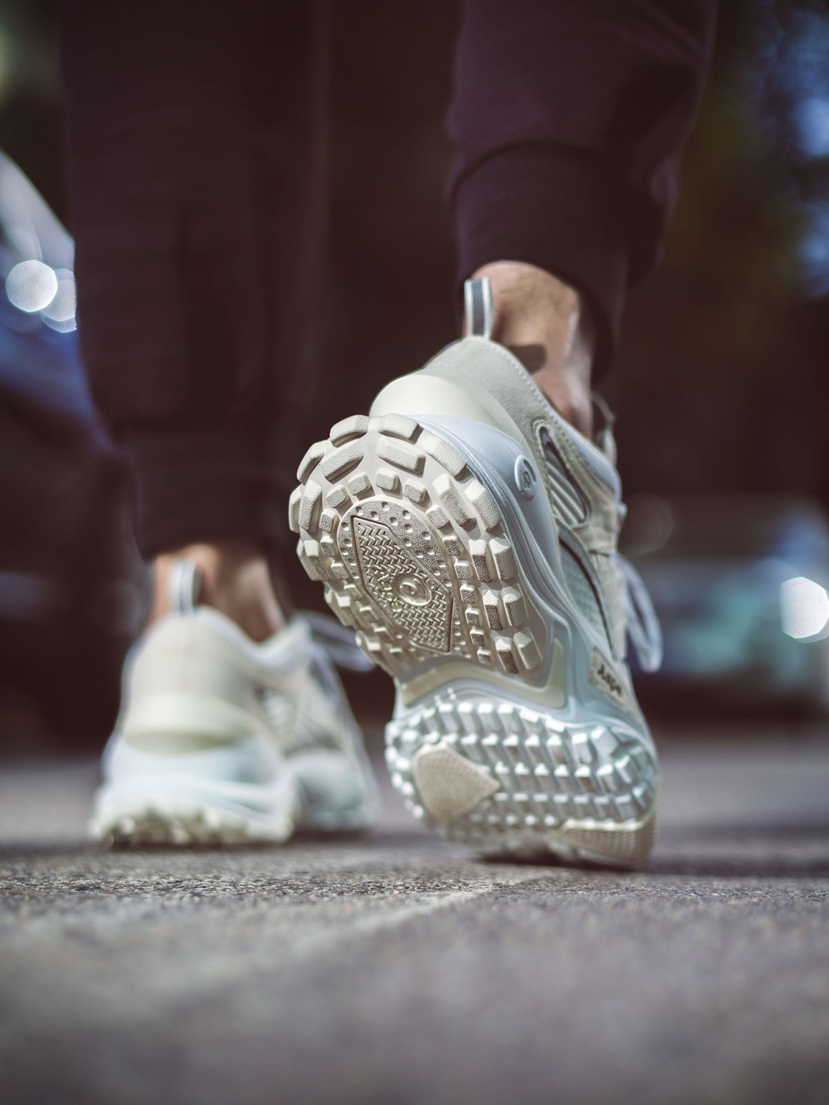 现在上街穿1W的鞋都撞鞋！「鞋圈黑马」才是你的救世主