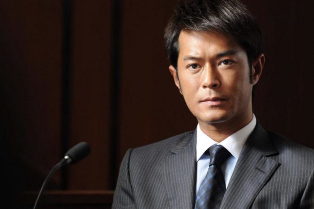 一个很高调的人突然变得很低调,低调的人低调到什么程度