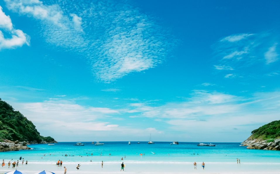 国庆节出国旅游攻略最新消息,国庆节假期旅游出发了