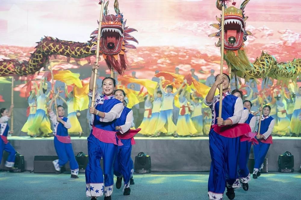 70周年晚会我和我的祖国合唱,我和我的祖国合唱引起强烈反响