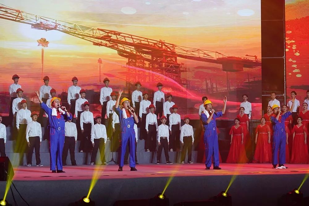 70周年晚会我和我的祖国合唱,我和我的祖国合唱引起强烈反响