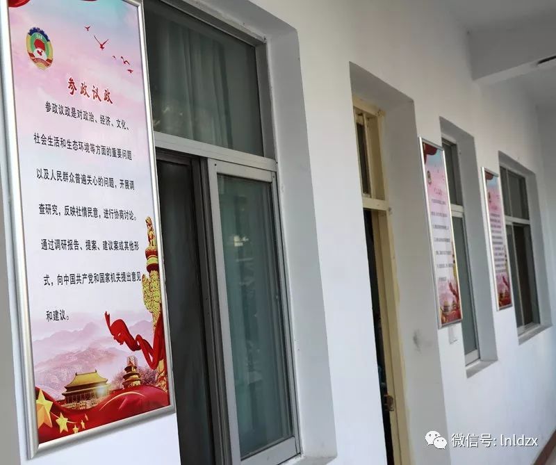 国企党建新要求党建文化墙,社区党建文化墙营造党建宣传氛围