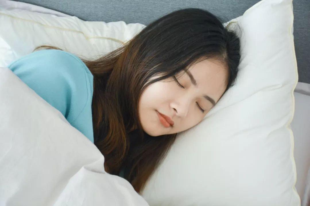 素颜霜回购排行榜第一名,懒人最想拥有的素颜霜无限回购