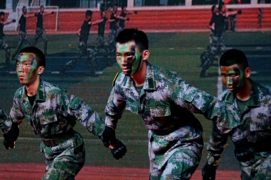 青春西航人共圆家国梦|西安航空学院庆祝新中国成立70周年暨2019年迎新晚会成功举办