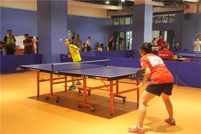 2023年白沙乒乓球杯比赛现场,迎国庆节乒乓球友谊赛赛事名称