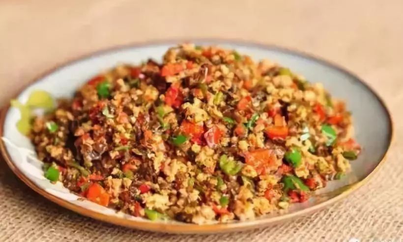 不出昆明就能吃到版纳特点烧烤,不出京城就可以吃遍全国美食