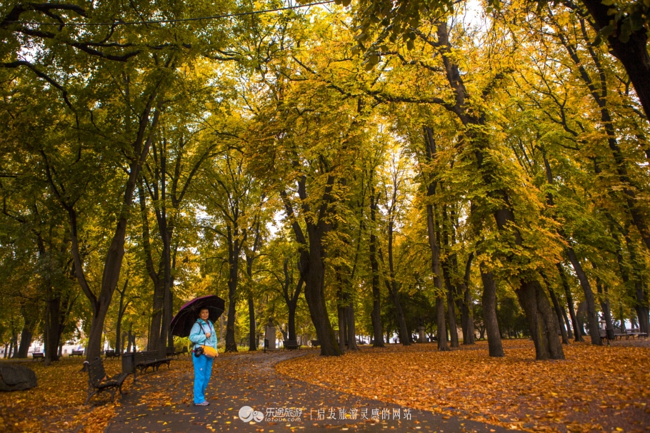 秋色中的塞尔维亚难忘的天然画廊