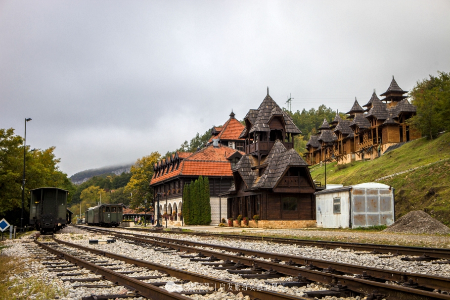 秋色中的塞尔维亚难忘的天然画廊